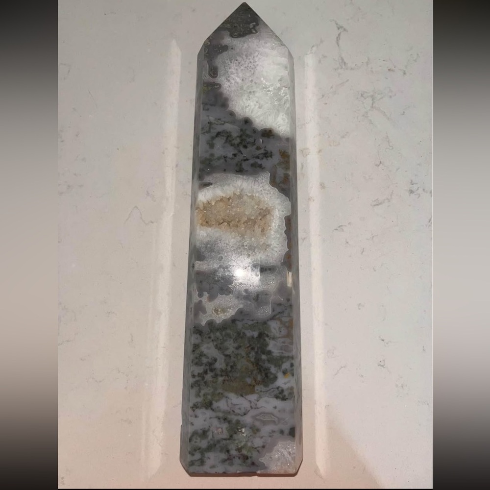 Moss Agate 7lbs Tower